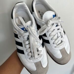Adidas Sambas